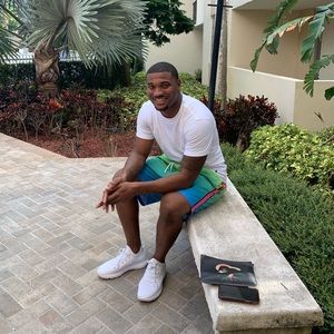 Meet your Posher, Taaron